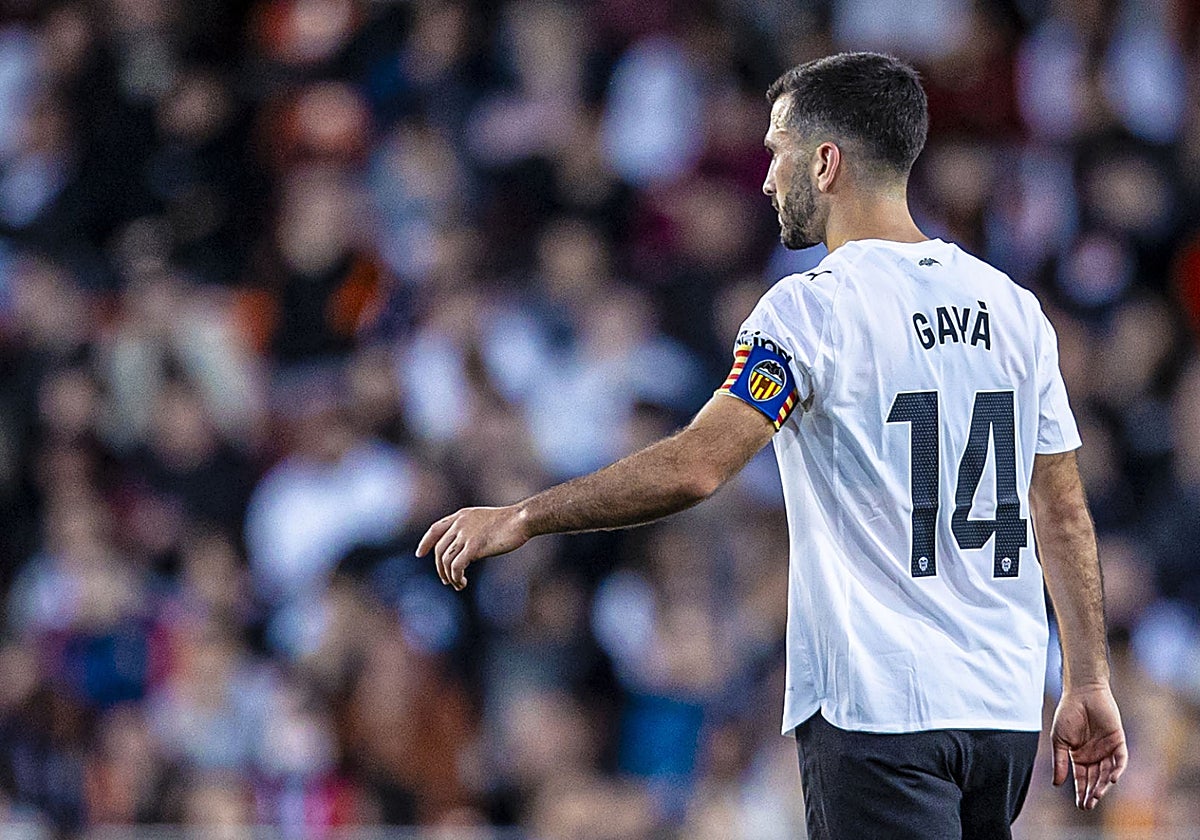 Valencia CF | Gayà: «Nos tenemos que sentir muy fuertes en Mestalla y